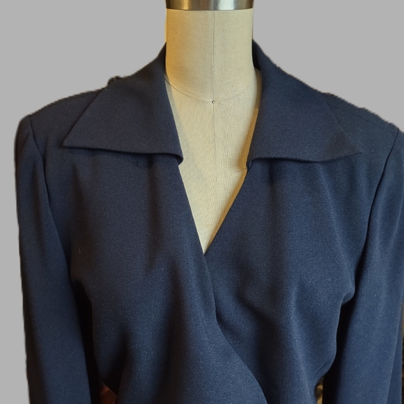 Vintage Dior Navy Women's Wrap Blazer - Picture 4 of 8